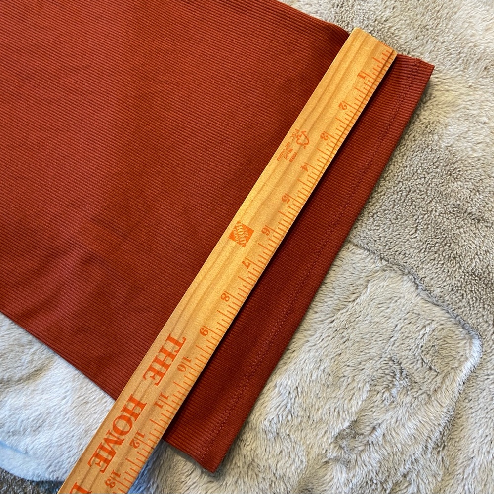 10/$20 Ribbed Rust Tank Top - Picture 6 of 7